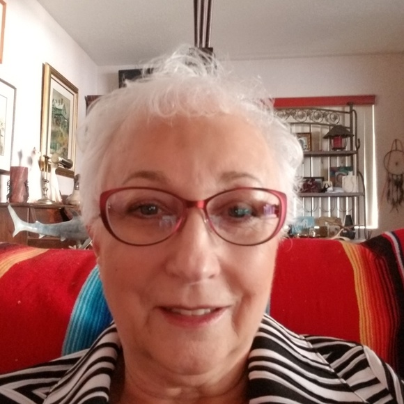 Meet your Posher, Paula - Picture 1 of 1